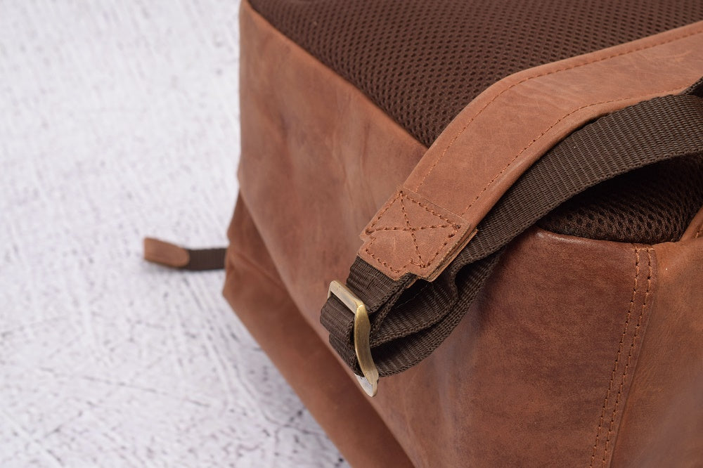 Menzo MB59 Rucksack Büffelleder/deltabraun