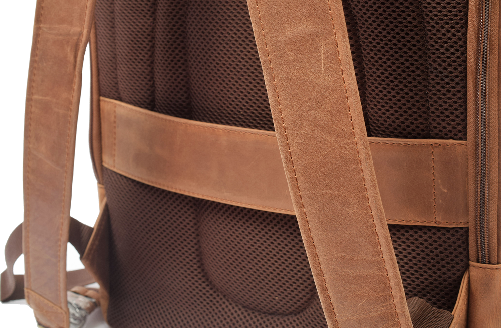 Menzo MB80 - Rucksack Büffelleder/deltabraun für 15,6 Zoll Laptop