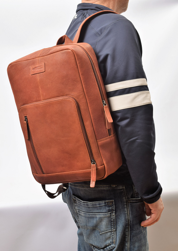 Menzo MB82 - Rucksack Rindsleder washed/cognac für 14" Laptop