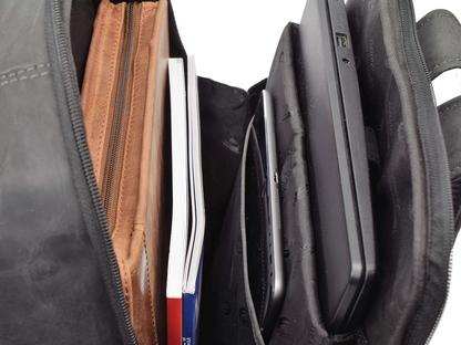 Menzo MB80 - Rucksack Büffelleder/schwarz für 15,6 Zoll Laptop